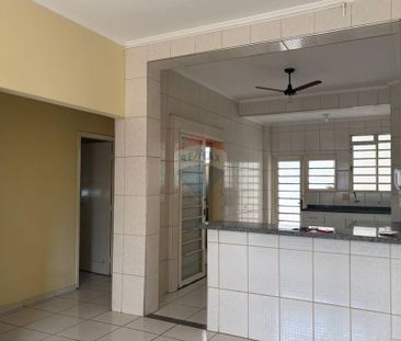 Apartamento térreo e amplo no centro - Photo 1
