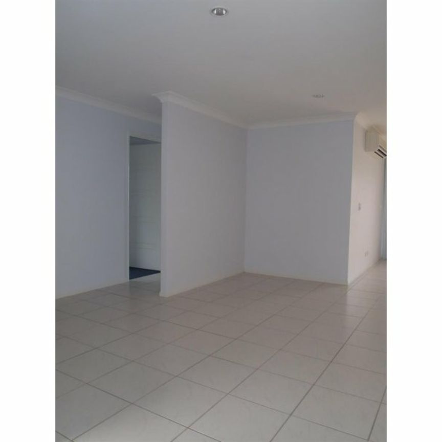 Fully Aircon - Great Location- Family frendly - Photo 1