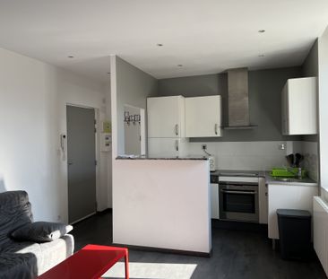 Location Appartement 2 pièces 32m² JARVILLE LA MALGRANGE 54140 - Photo 2