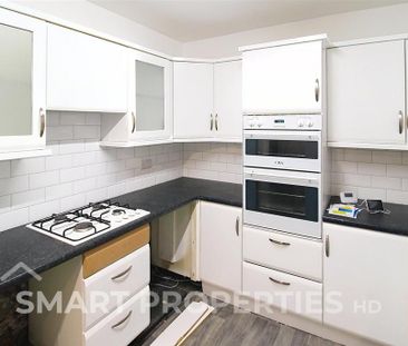 3 bedroom end of terrace house to rent - Photo 2