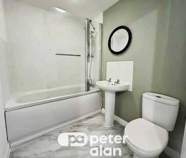 2 bedroom flat to rent - Photo 6