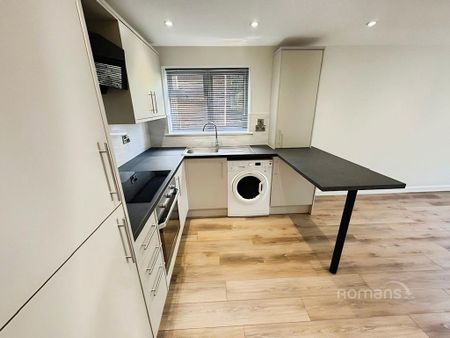 1 bedroom flat to rent - Photo 5