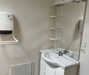 Location Appartement 2 pièces 57m² - Photo 5