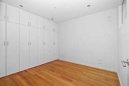 Luxury Four-Level Living in a Coveted Lifestyle Pocket - Photo 2