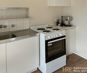 Neat 1 Bedroom Unit - Photo 2