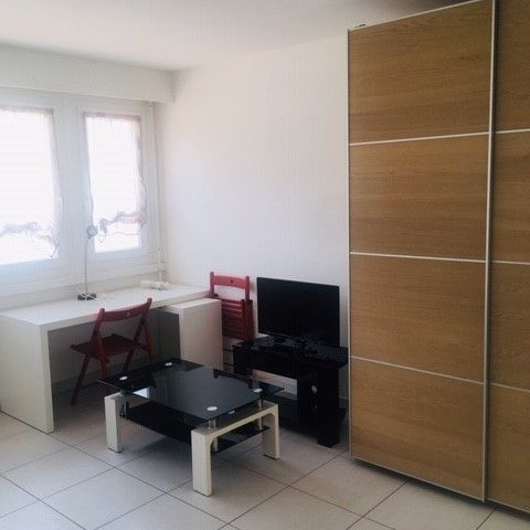 Location Appartement 1 pièce 23m² - Photo 1