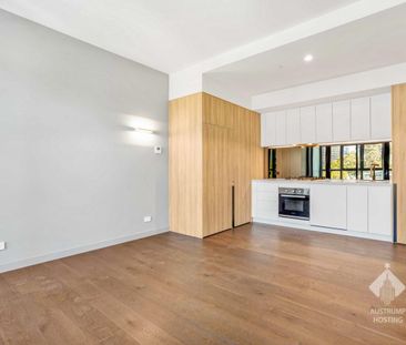 Modern Urban Living in the Heart of West Melbourne - Photo 4