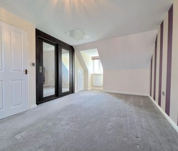 4 bedroom semi-detached house to rent - Photo 4