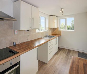 2 bedroom property to rent - Photo 4
