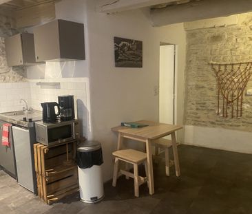 Location Appartement 1 pièce 27m² NIMES 30000 - Photo 4