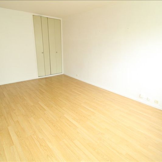 Location Appartement 1 pièce 31m² - Photo 1