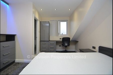 1 bedroom flats in Leeds - Photo 3