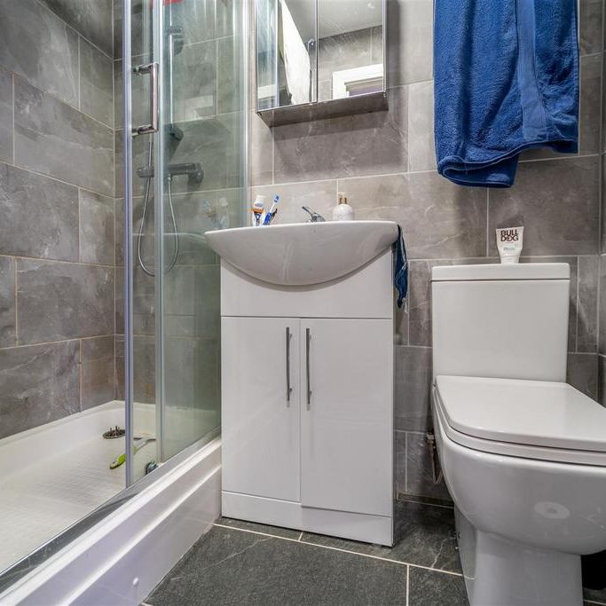 7 bedroom house to rent - Photo 1