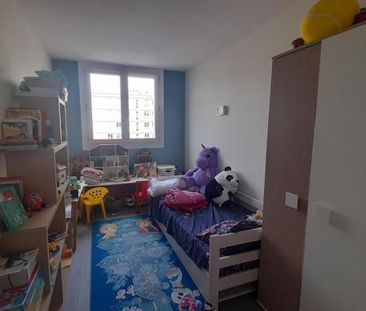 Location Appartement 3 pièces 70m² LE HAVRE 76600 - Photo 2