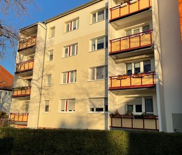 Schöne, helle 2-Zimmer-Wohnung mit Einbauküche in Uni-Nähe - Photo 2