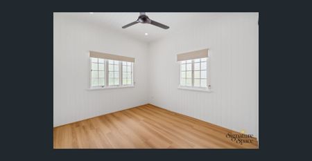 Freshly Renovated Family Home in Prime Albion Location - Photo 2