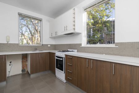 Amazing Bright One Bedroom! - Photo 4