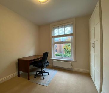 4 bedroom semi-detached house to rent - Photo 5