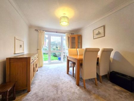 3 Bed Semi-detached house For Rent - Photo 2