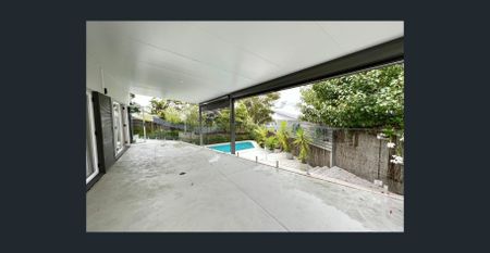 Modern Family Home with Pool and Ocean Views - Photo 5