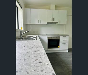 2/4 Eleventh Avenue, West Moonah, Tas 7009 - Photo 1