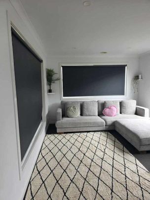 Cranbourne East - Photo 1