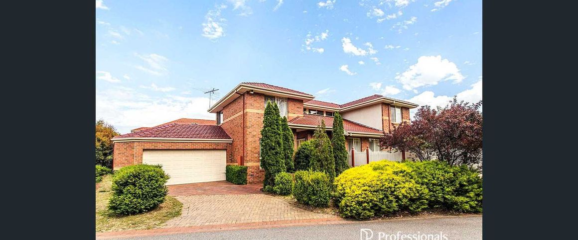 Charming Residential House in Mount Waverley - Photo 1