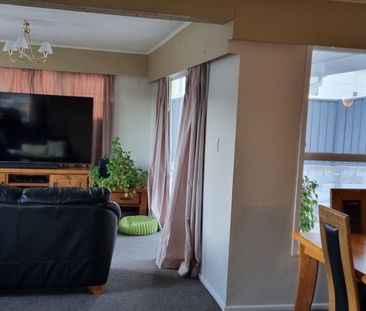 For Rent – 3 Bedroom Home in Wainuiomata - Photo 1