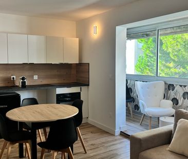 Location Appartement 2 pièces 33m² MARSEILLE 8ème - Photo 6