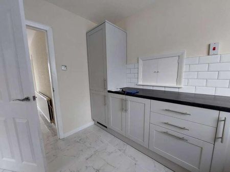 Monks Lane, Crewe, CW1 - Photo 4
