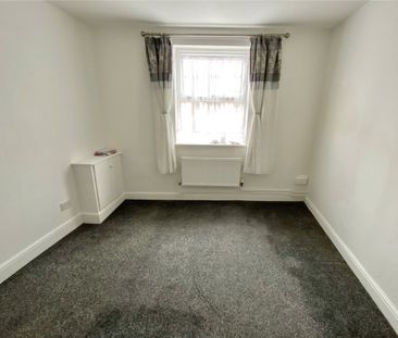 Alfreton Road, Nottingham, Nottinghamshire, NG7 - Photo 2