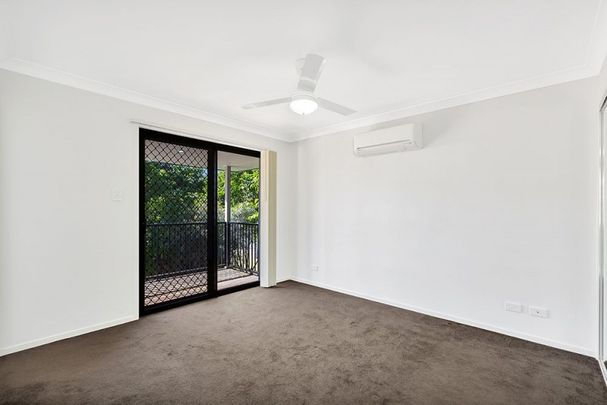 Break Lease - $490 until 15/02/25 SPACIOUS 3 BED UNIT IN LEAFY COMMUNITY CLOSE TO SHOPS AND SCHOOLS - Photo 1