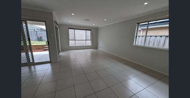 EASY CARE ! - Photo 1