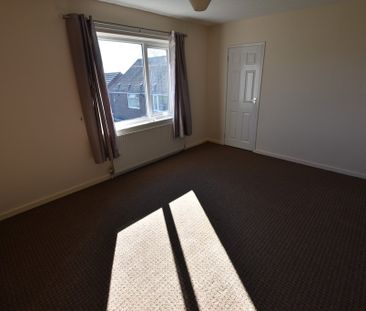 Ainsworth Avenue Horwich Bolton Lancashire - Photo 3