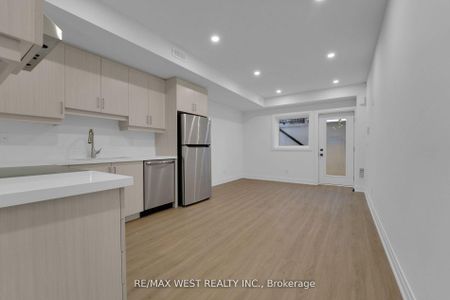 For Lease - 521 St Johns Road Unit# LOWER, Toronto, Ontario - Photo 3