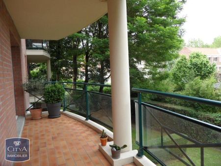Location Appartement 3 pièces 72m² LAMBERSART 59130 - Photo 4
