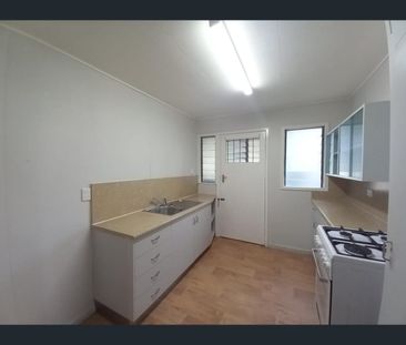 1/94 Mowbray Terrace, East Brisbane, Qld 4169 - Photo 2