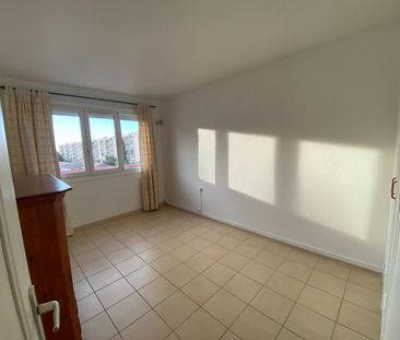 Location Appartement 3 pièces 60m² SALON DE PROVENCE 13300 - Photo 4