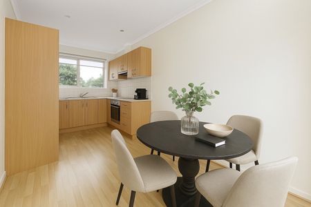 Modern Comfort in the Heart of Glen Huntly! - Photo 2