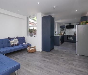 Terry Road, Coventry - - Photo 1