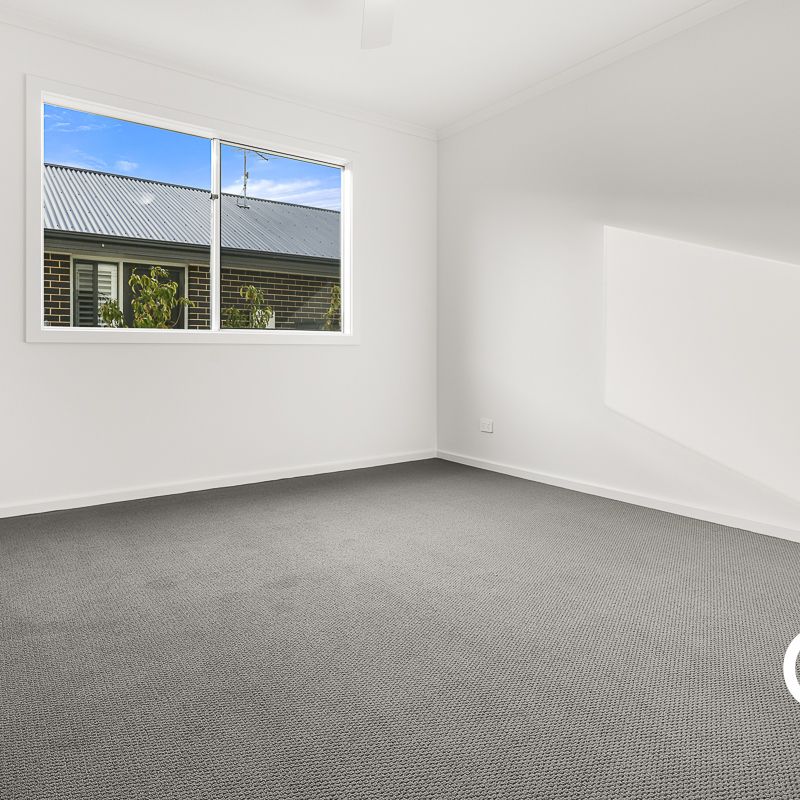Open the door to central coastal living - Photo 1