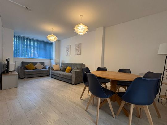 Colham Avenue, West Drayton, UB7 8EU - Photo 1