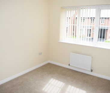 3 bedroom detached house to rent - Photo 2