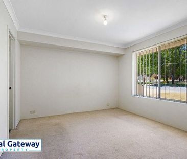 4 Gandossi Court, SUCCESS WA 6164 - Photo 6