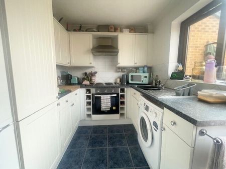 Andover Close, Mudeford, Christchurch - Photo 3
