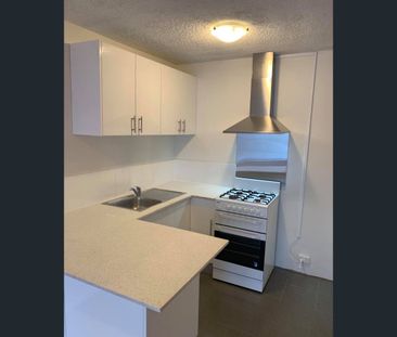 32 Clarendon Street, East Brisbane, Qld 4169 - Photo 5