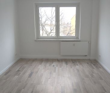 Für sie liebevoll renoviert! 4-Raumwohnung mit Balkon - Photo 5