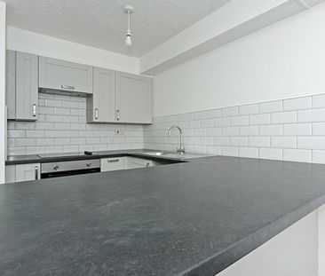 Barkers Court, Sittingbourne, Kent, ME10 - Photo 6