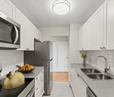 Eldorado | 494 Queenston Road, Hamilton - Photo 1