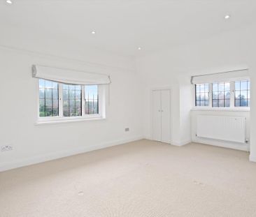 4 bedroom detached house to rent - Photo 6